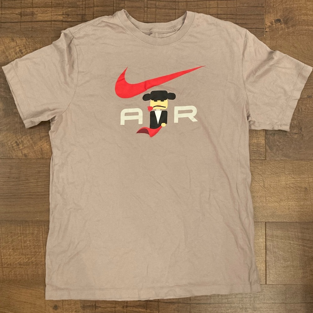 Nike Beige T-shirt Graphic Streetwear RareNike Collector ElMatador Men’s L